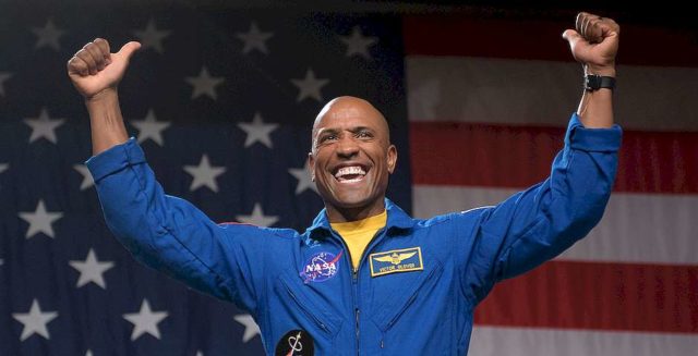 Crews to Fly Commercial Spacecraft Announced
