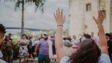 El gozo que Transforma. La Alegría de Rendirlo Todo a Dios