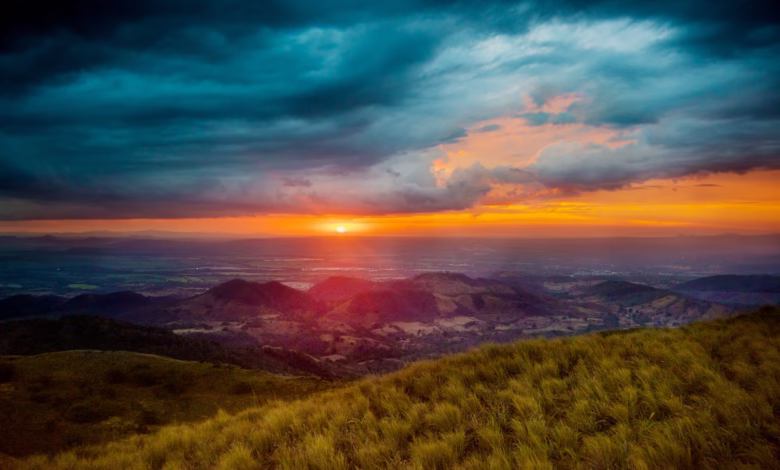 mountain during golden hour