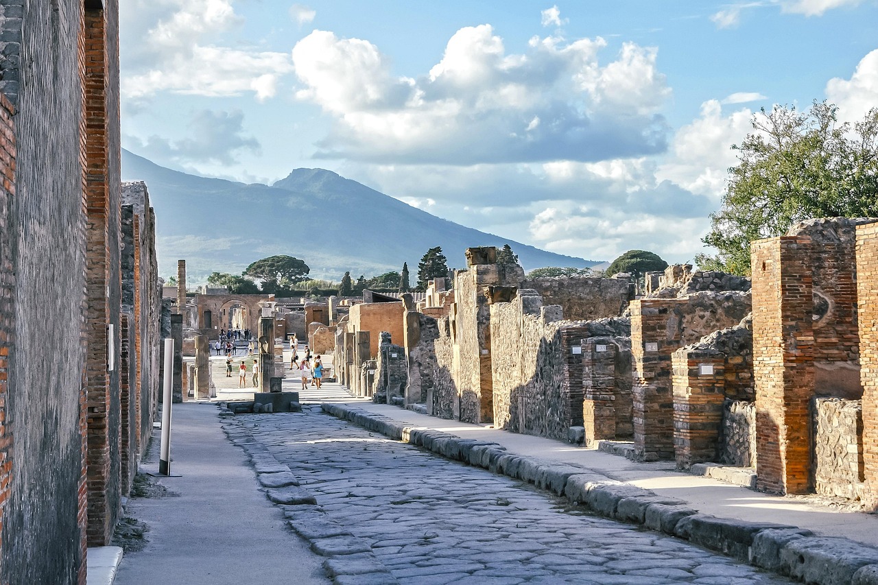 pompeii, vesuvius, street, italy, tourism, naples, excavation, antiquity, historically, archeology, the ruins of the, volcano, pompeii, pompeii, pompeii, pompeii, pompeii, naples, naples