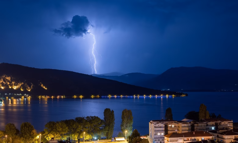 night, thunders, nature, lights, lake, trees, atmosphere
