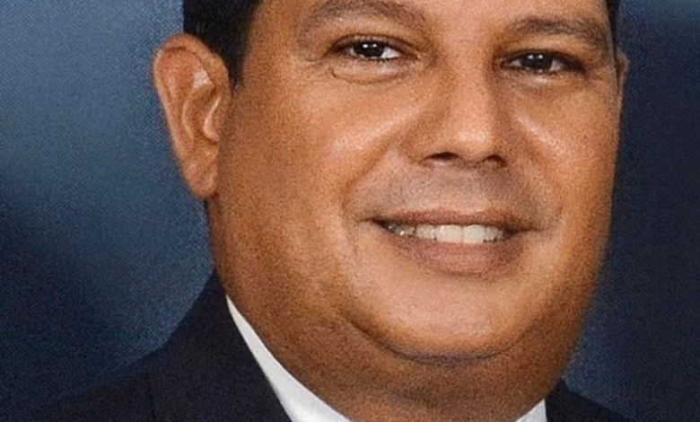 Elbin J. Castillo – Pastor Comunidad Cristiana de Restauración