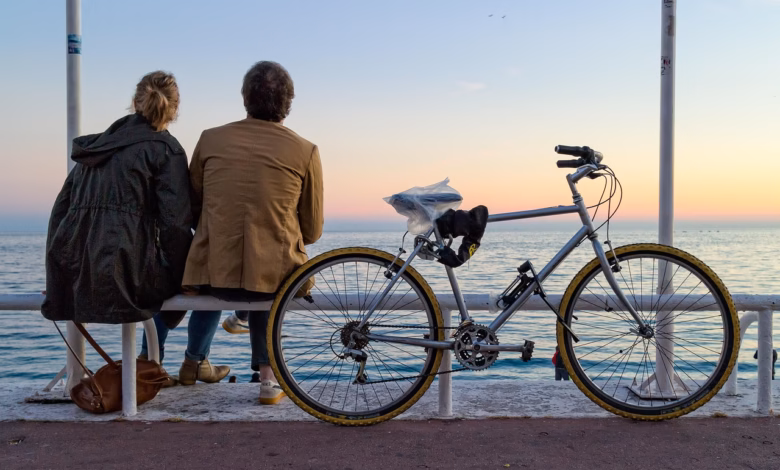 france, provence, bicycle, lovers, people, couple, nature, sunset, sea, beach, waves