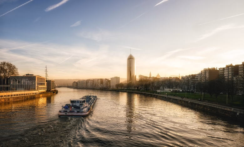 city, flow, skyline, building, ship, eve